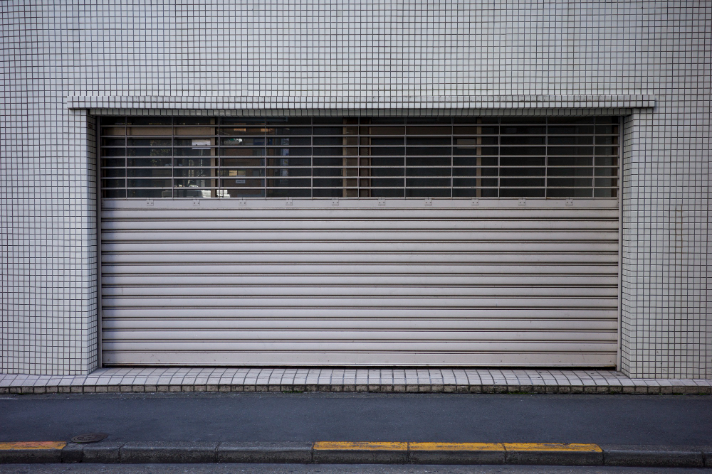 10 Ft Garage Doors vs. Standard