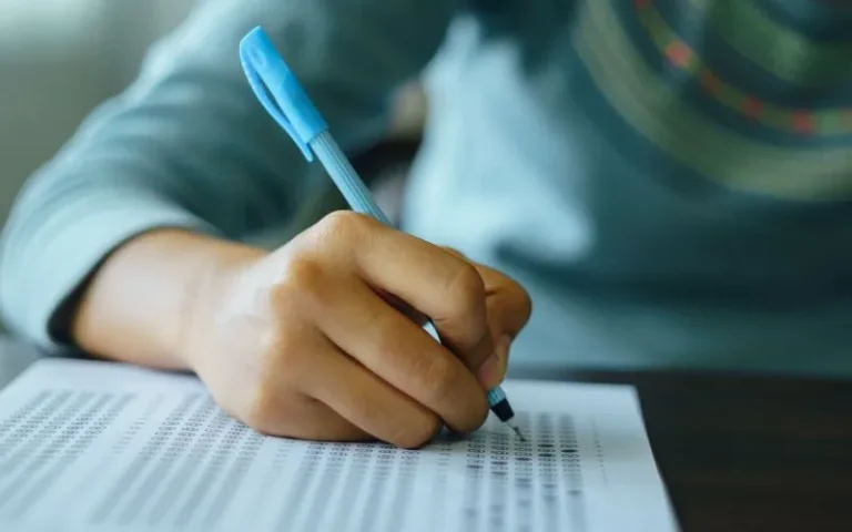 7 Common Mistakes to Avoid When Preparing for Sarkari Exams