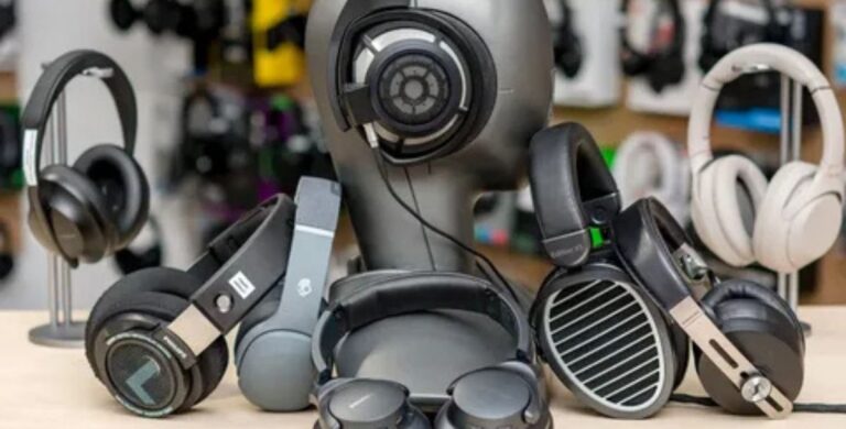 How to Choose the Best Over-Ear Headphones for Comfort and Sound Quality