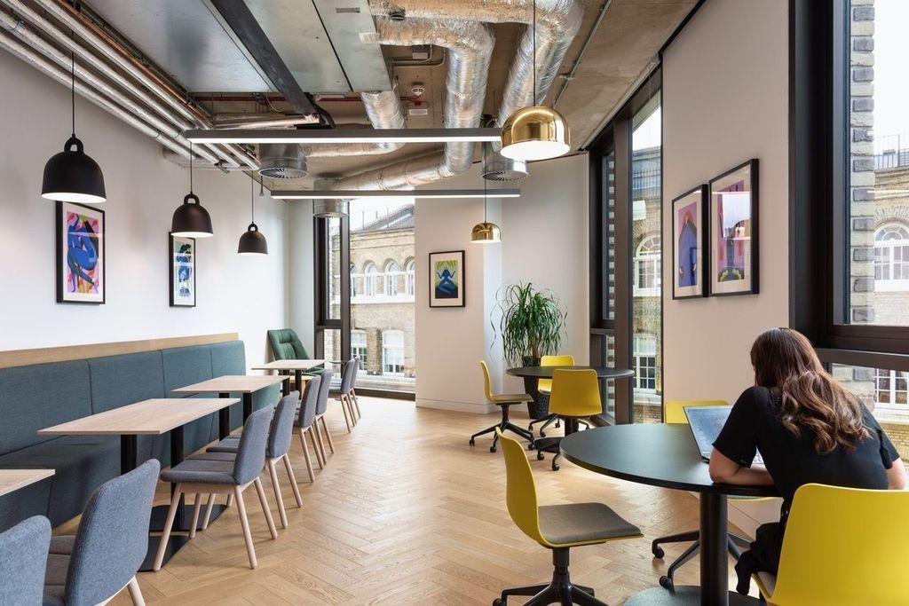 Why It's a Smart Idea to Rent Art for Your Business to Change Its Look