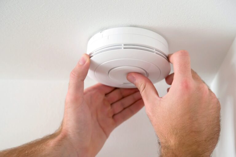 5 Common Mistakes Homeowners Make When Installing a Safe