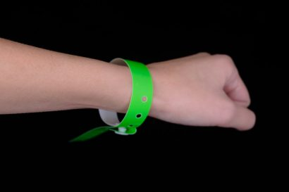 ustom Plastic Wristbands
